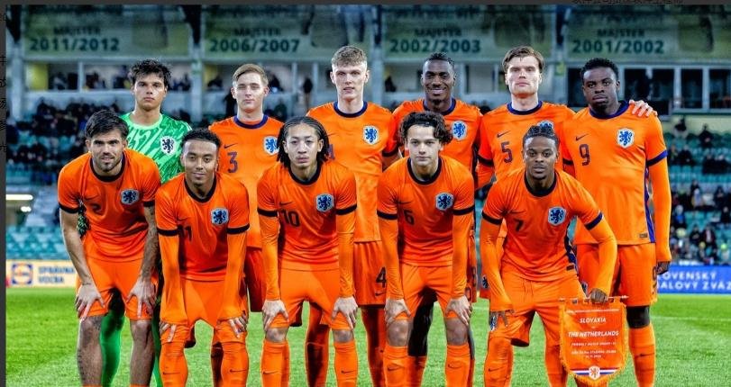 皇冠体育官方网站-人球员集体通过社交媒体拉拢球迷(人球员集体通过社交媒体拉拢球迷违法吗)