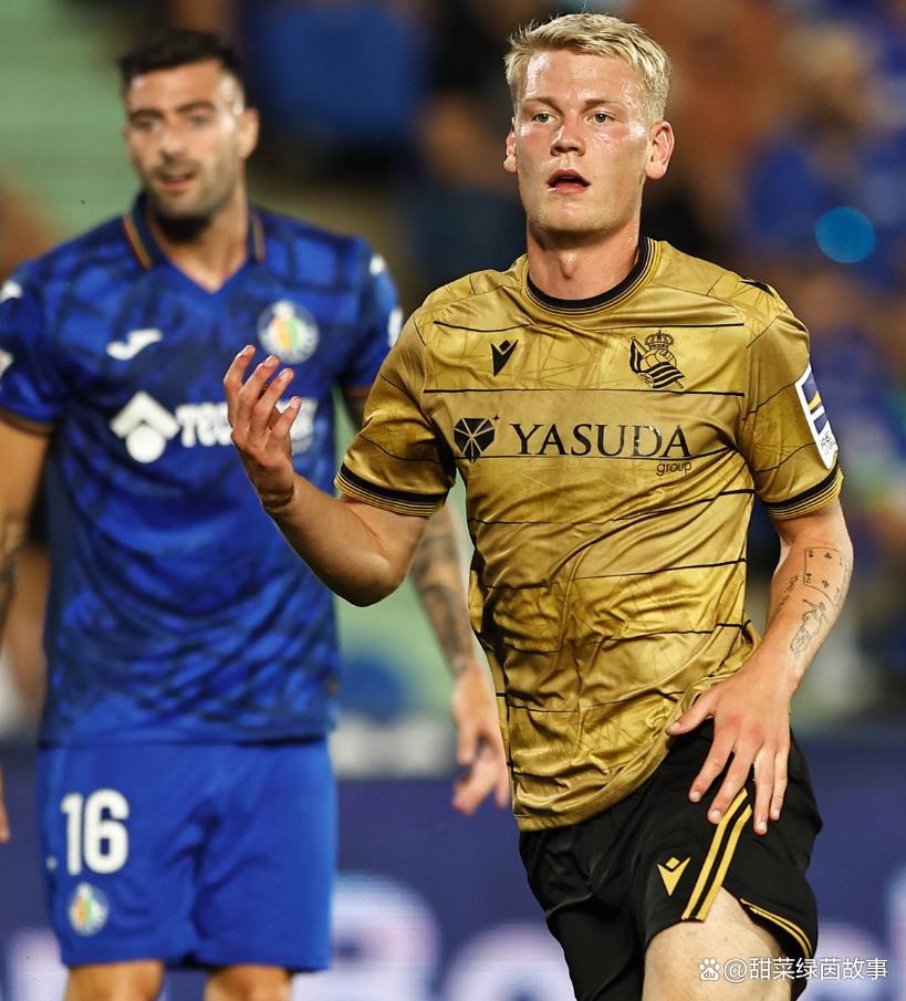 皇冠体育登录-包含冰岛球员蓄能待发,欧洲顶级联赛掀起狂热的词条